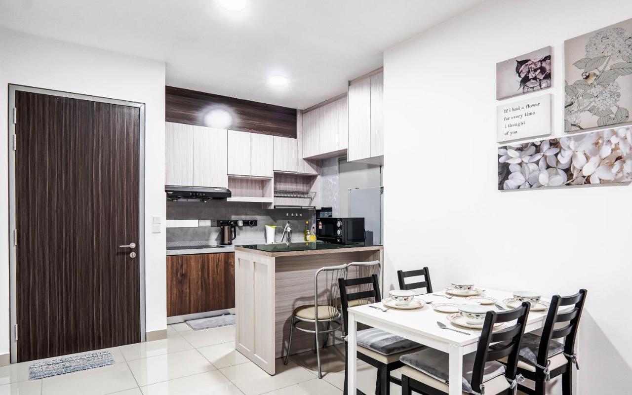 M Vertica Kl By Airhost Pangsapuri Kuala Lumpur
