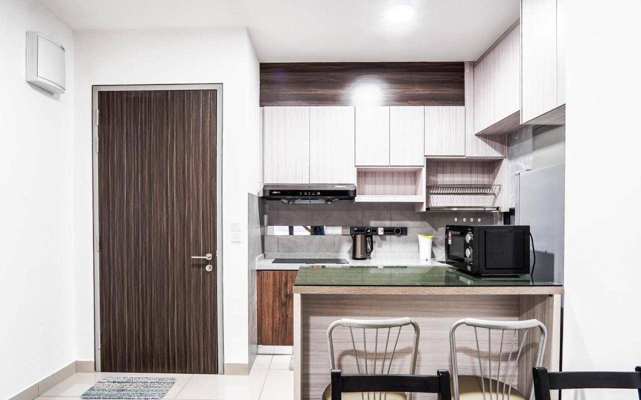 M Vertica Kl By Airhost Apartment