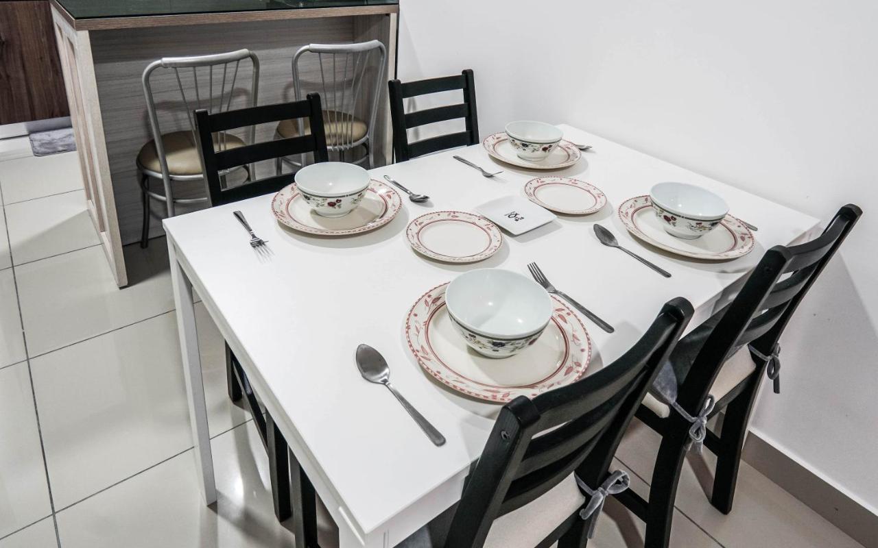M Vertica Kl By Airhost Apartment