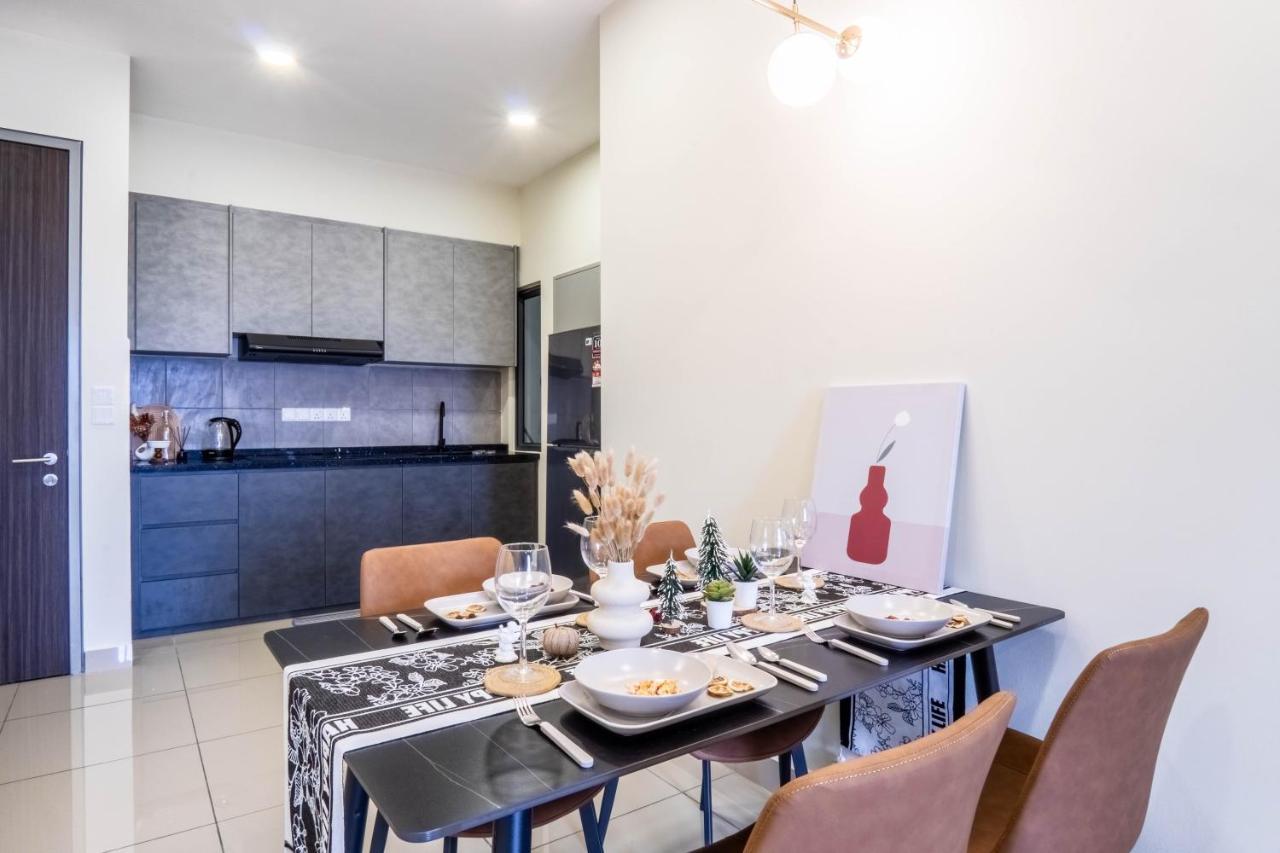 M Vertica Kl By Airhost Apartment
